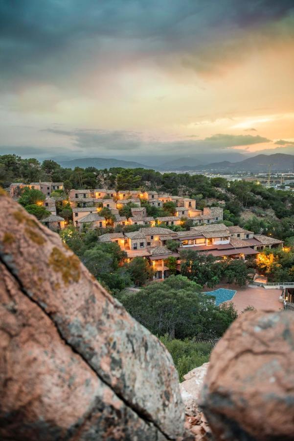 Arbatax Park Resort - Borgo Cala Moresca Esterno foto